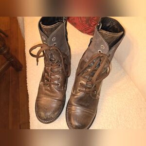 Womens Taos CRAVE Combat Boots